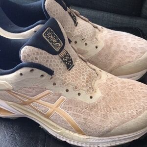 ASICS Men's Running Shoes - Cream and Gold